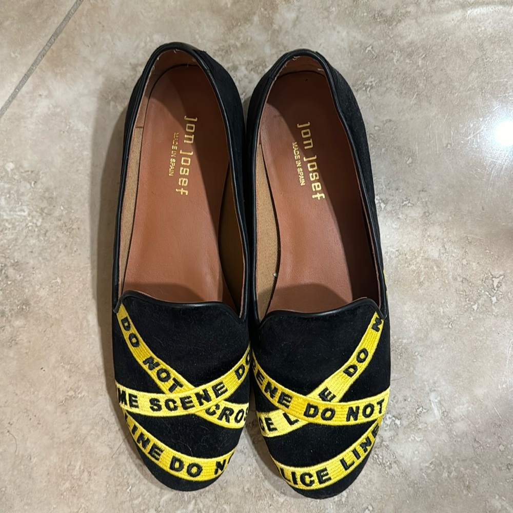 Jon Josef velvet loafer